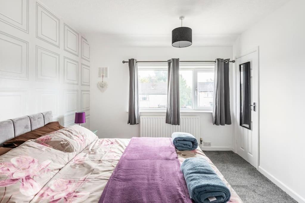 Entire Charming 5-Bed House In Darwen Blackburn Bb1 Free Parking Roadside Rishton Exterior foto